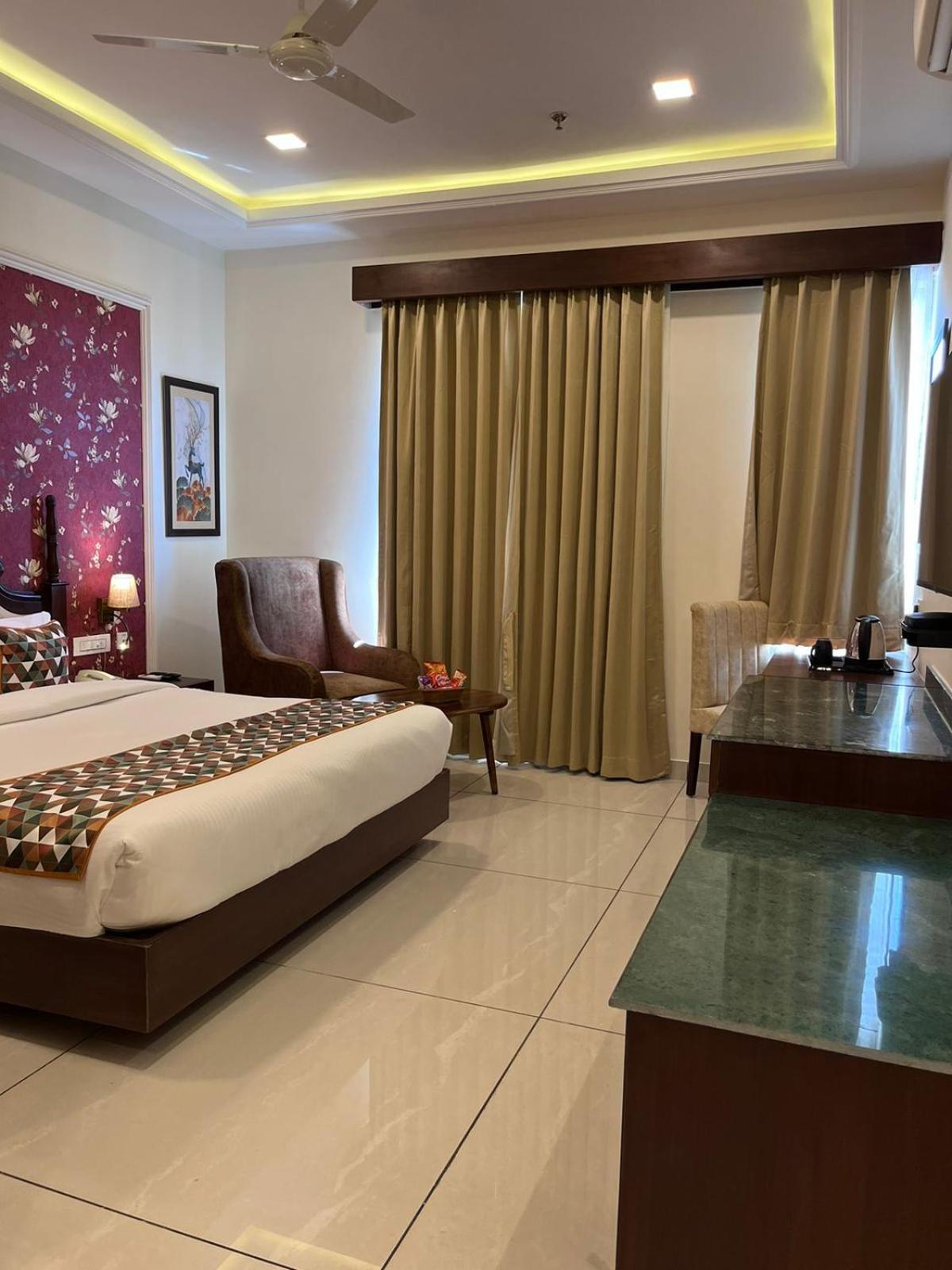 The Courtyard - Beyond Bar & Club Hotel Udaipur Exterior photo